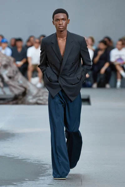Look 42